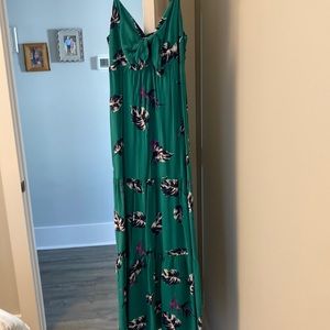 Floral Maxi Dress - size M